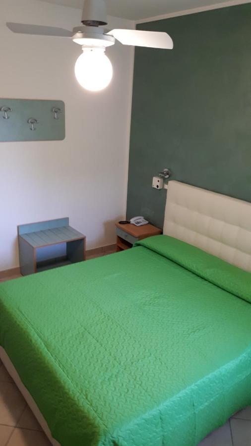 Hotel Ambra Cesenatico Esterno foto