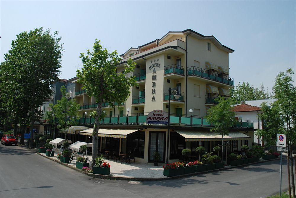 Hotel Ambra Cesenatico Esterno foto